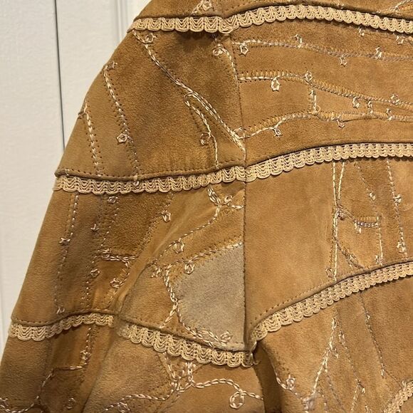 Kroshetta Tan/Camel Suede Cropped Patchwork Jacket Size M - Picture 9 of 14